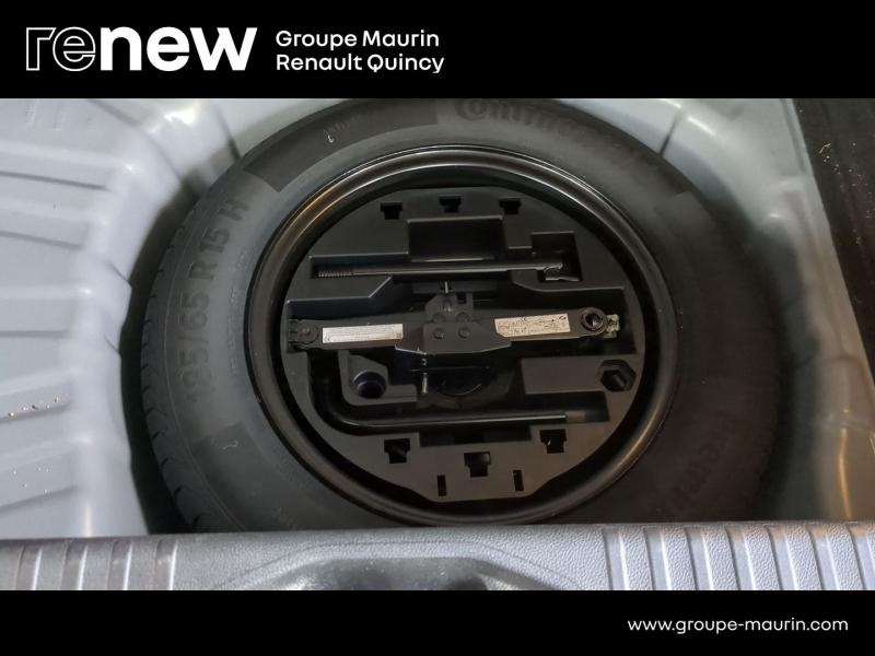 Photo 11 de l’annonce de RENAULT Clio d’occasion à vendre à QUINCY-SOUS-SÉNART