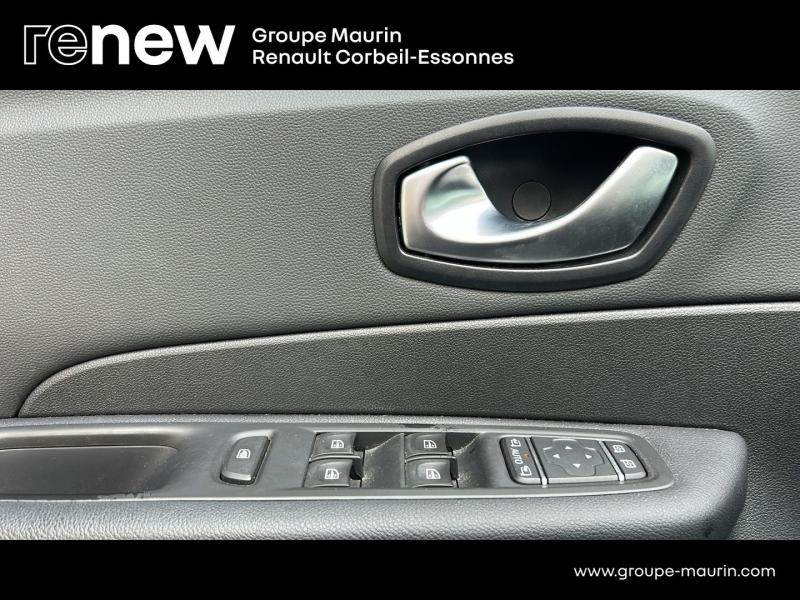 Photo 13 de l’annonce de RENAULT Captur d’occasion à vendre à CORBEIL-ESSONNES