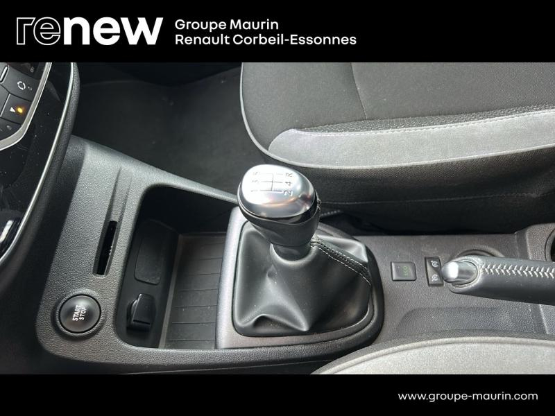 Photo 16 de l’annonce de RENAULT Captur d’occasion à vendre à CORBEIL-ESSONNES