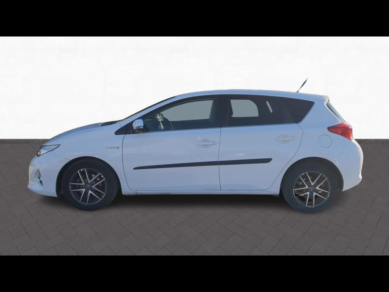 Photo 6 de l’annonce de TOYOTA Auris d’occasion à vendre à MONTFAVET