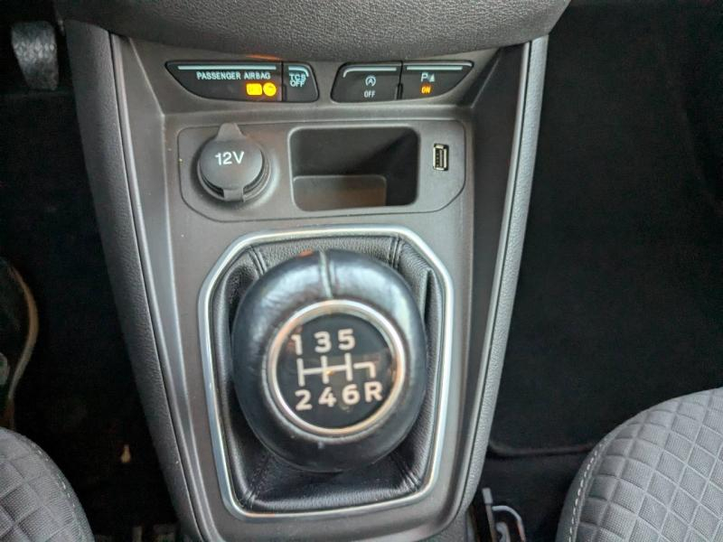 Photo 16 de l’annonce de FORD Tourneo Courier d’occasion à vendre à MARSEILLE