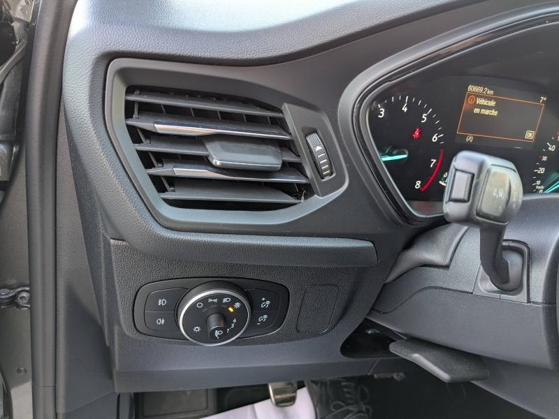 Photo 7 de l’annonce de FORD Focus d’occasion à vendre à MANOSQUE