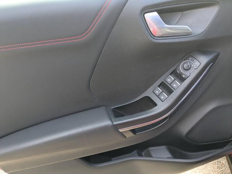 Photo 9 de l’annonce de FORD Puma d’occasion à vendre à AIX-EN-PROVENCE