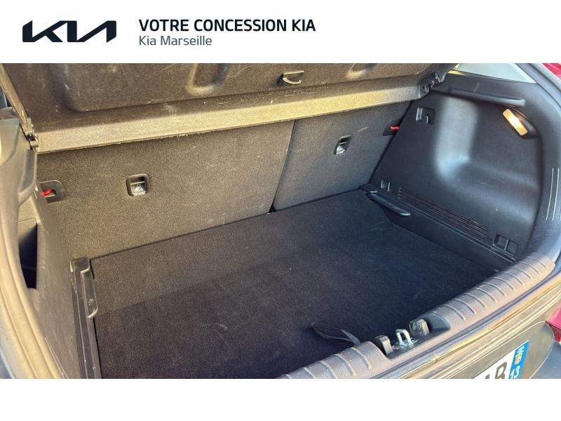 Photo 19 de l’annonce de KIA Stonic d’occasion à vendre à MARSEILLE