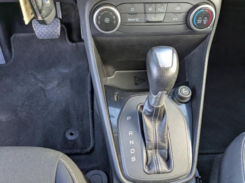 Photo 15 de l’annonce de FORD Fiesta d’occasion à vendre à LA VALETTE