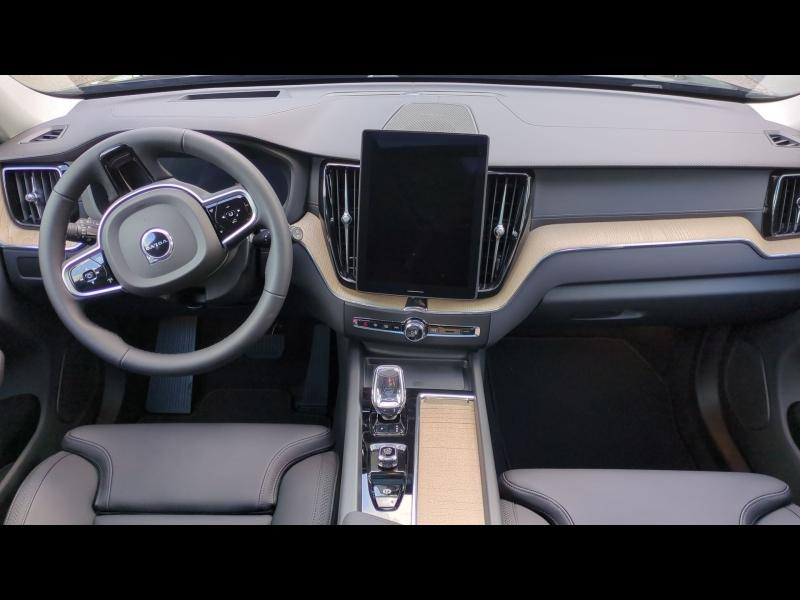 Photo 6 de l’annonce de VOLVO XC60 d’occasion à vendre à AIX-EN-PROVENCE