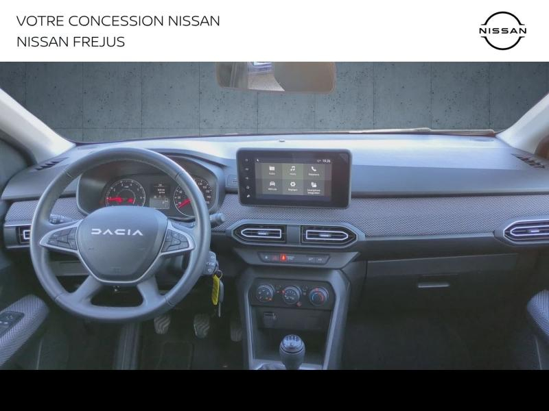 Photo 10 de l’annonce de DACIA Sandero d’occasion à vendre à FRÉJUS