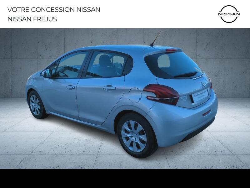 Photo 5 de l’annonce de PEUGEOT 208 d’occasion à vendre à FRÉJUS