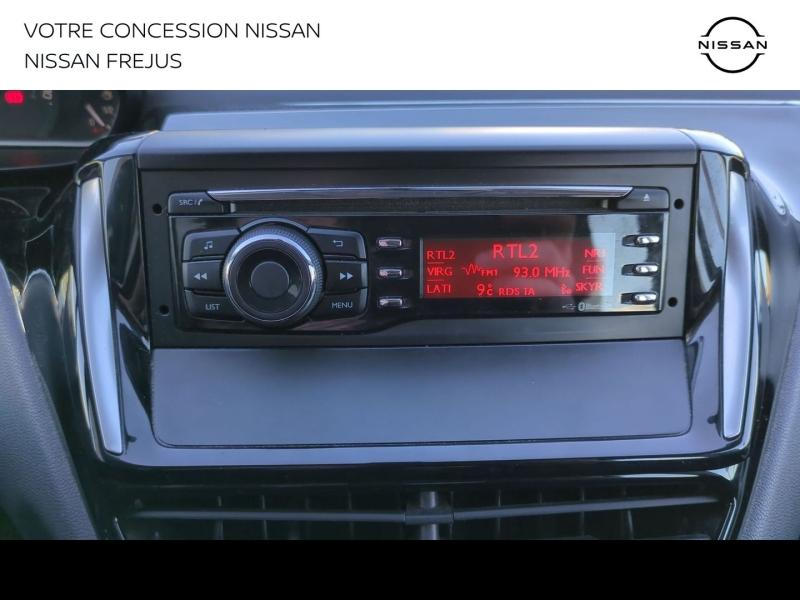 Photo 13 de l’annonce de PEUGEOT 208 d’occasion à vendre à FRÉJUS