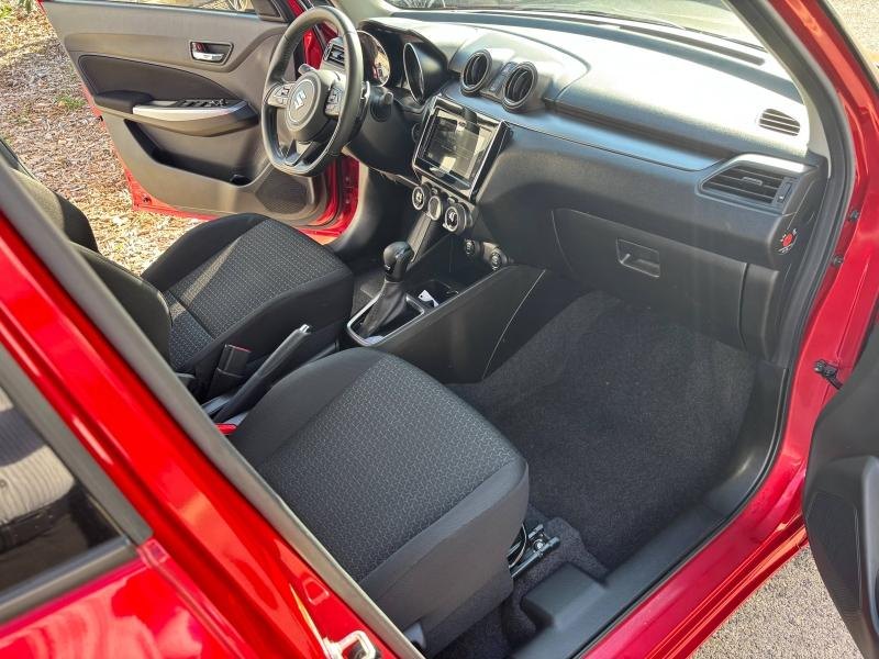 Photo 11 de l’annonce de SUZUKI Swift d’occasion à vendre à LA GARDE