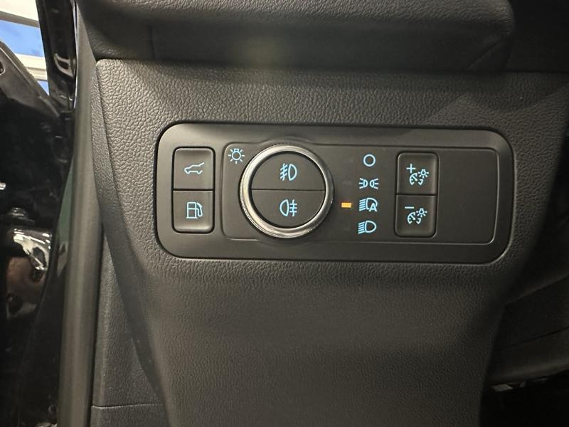 Photo 19 de l’annonce de FORD Kuga d’occasion à vendre à ORANGE