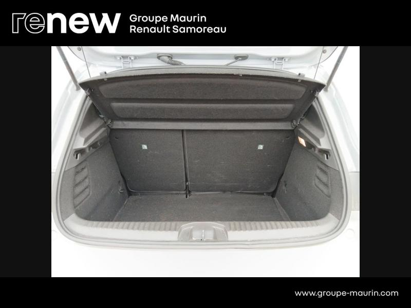 Photo 12 de l’annonce de RENAULT Clio d’occasion à vendre à SAMOREAU