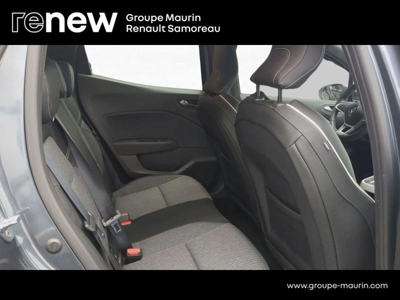 Photo 11 de l’annonce de RENAULT Clio d’occasion à vendre à SAMOREAU