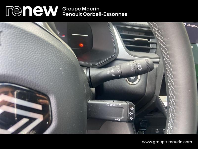 Photo 13 de l’annonce de RENAULT Captur d’occasion à vendre à CORBEIL-ESSONNES