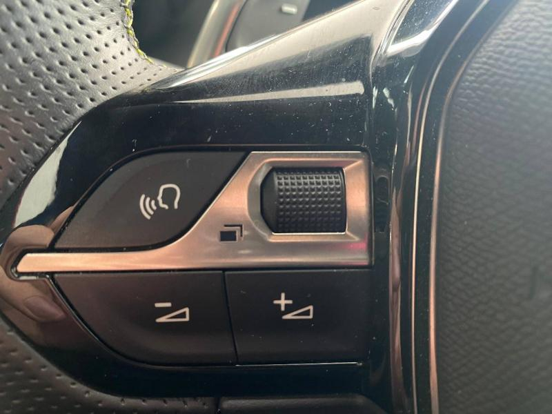 Photo 8 de l’annonce de PEUGEOT 2008 d’occasion à vendre à PAYS DE GEX