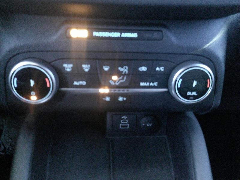 Photo 12 de l’annonce de FORD Kuga d’occasion à vendre à CARCASSONNE