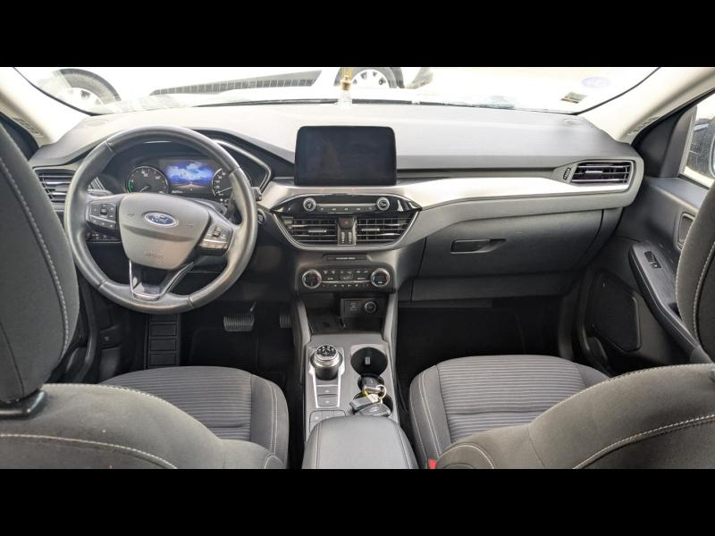 Photo 4 de l’annonce de FORD Kuga d’occasion à vendre à CARPENTRAS