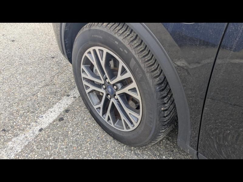 Photo 12 de l’annonce de FORD Kuga d’occasion à vendre à CARPENTRAS