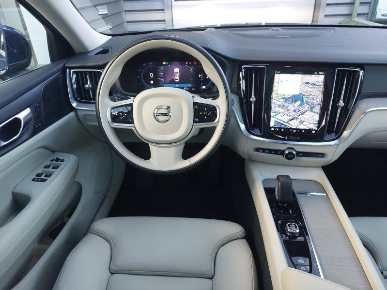 Photo 4 de l’annonce de VOLVO V60 d’occasion à vendre à AVIGNON