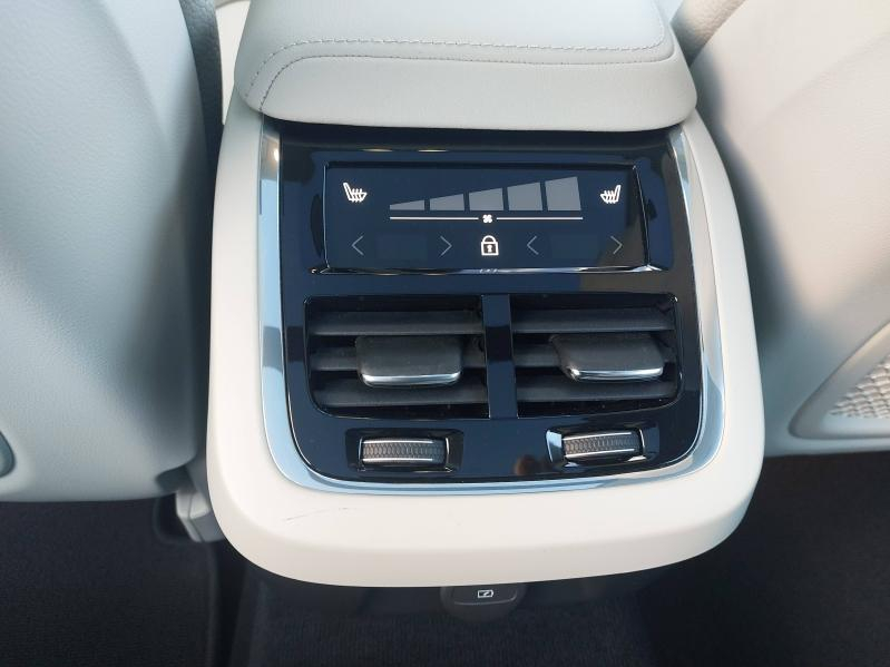 Photo 16 de l’annonce de VOLVO V60 d’occasion à vendre à AVIGNON