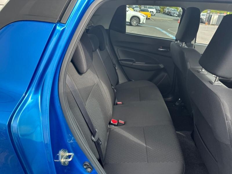 Photo 7 de l’annonce de SUZUKI Swift d’occasion à vendre à AUBIÈRE