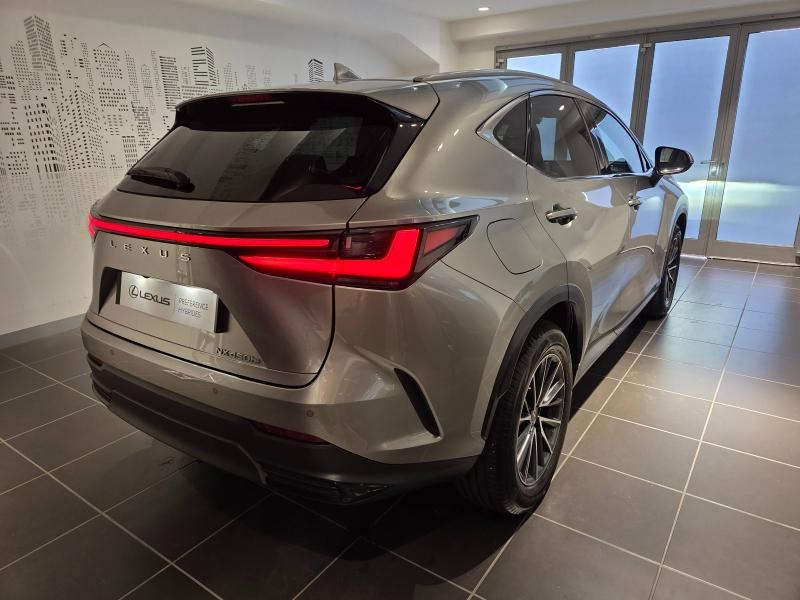 Photo 16 de l’annonce de LEXUS NX d’occasion à vendre à AUBIÈRE