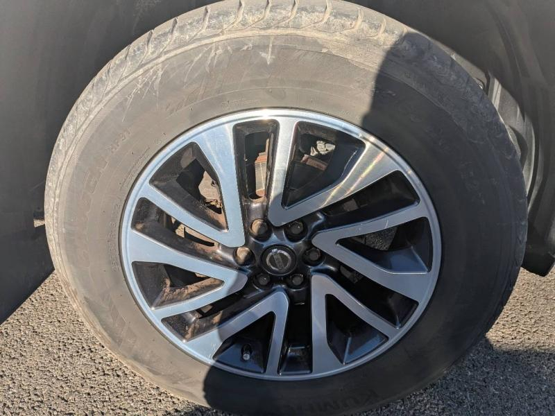 Photo 8 de l’annonce de NISSAN Navara VUL d’occasion à vendre à FRÉJUS