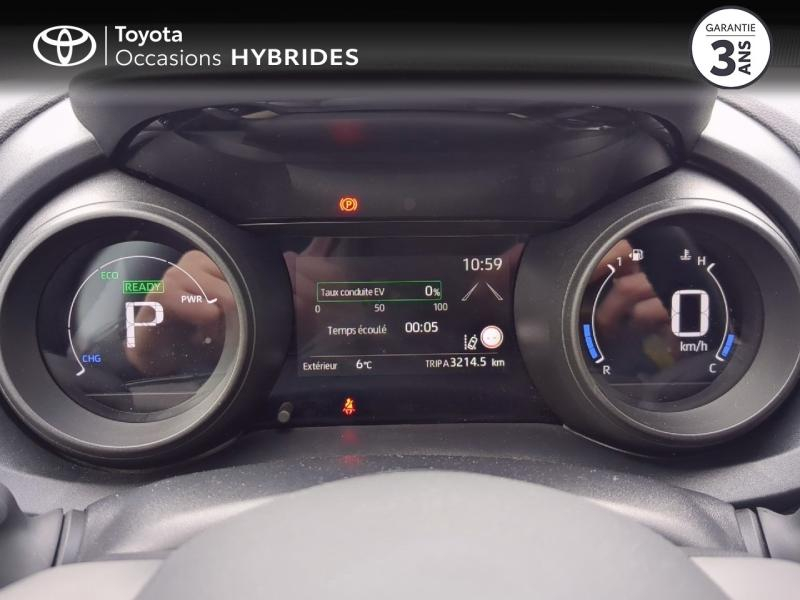 Photo 14 de l’annonce de TOYOTA Yaris d’occasion à vendre à MONTFAVET