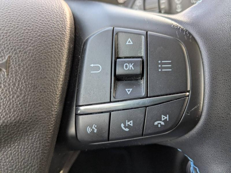 Photo 12 de l’annonce de FORD Fiesta Active d’occasion à vendre à MARSEILLE