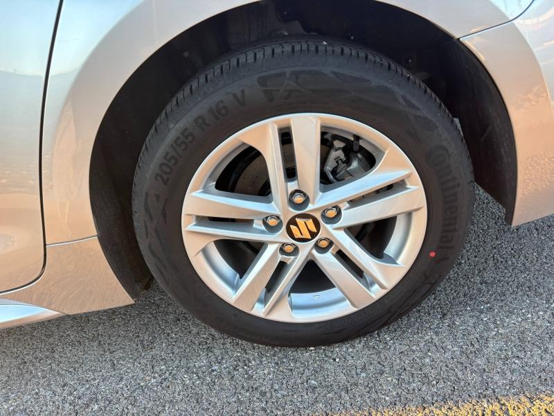 Photo 8 de l’annonce de SUZUKI Swace d’occasion à vendre à LA GARDE