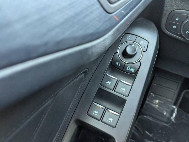 Photo 12 de l’annonce de FORD Focus Active d’occasion à vendre à MARSEILLE