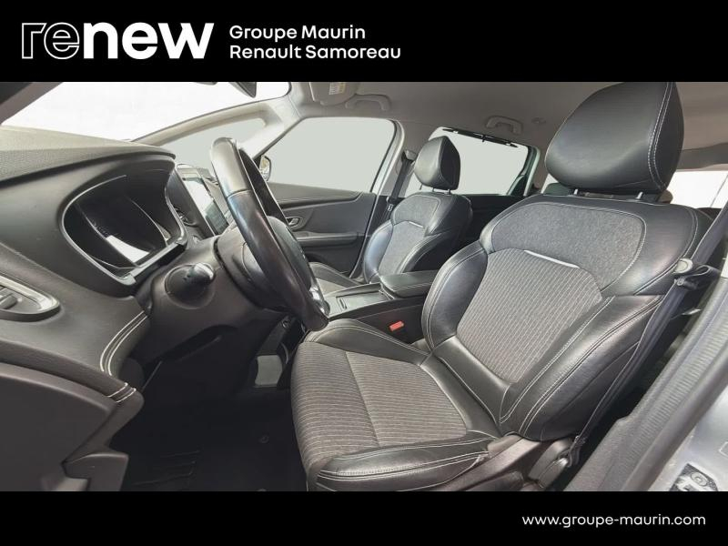 Photo 14 de l’annonce de RENAULT Grand Scenic d’occasion à vendre à SAMOREAU