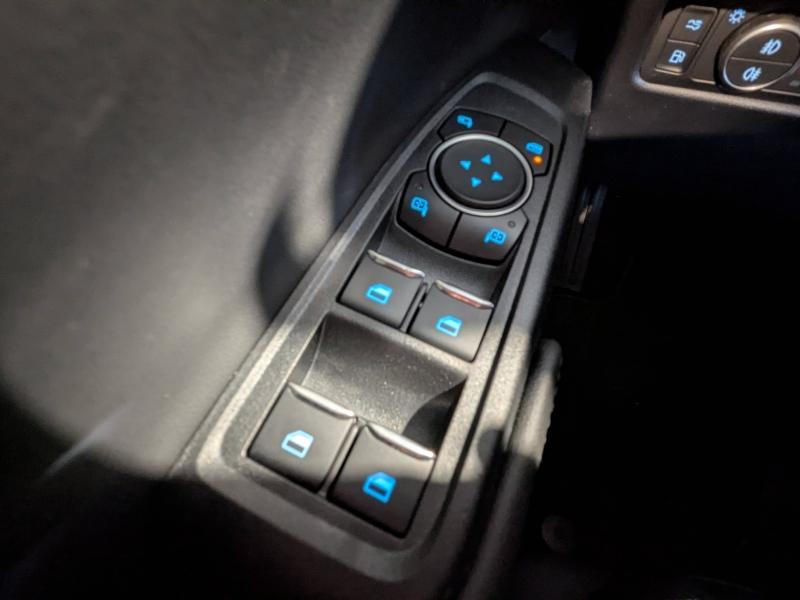 Photo 13 de l’annonce de FORD Ranger VUL d’occasion à vendre à DRAGUIGNAN