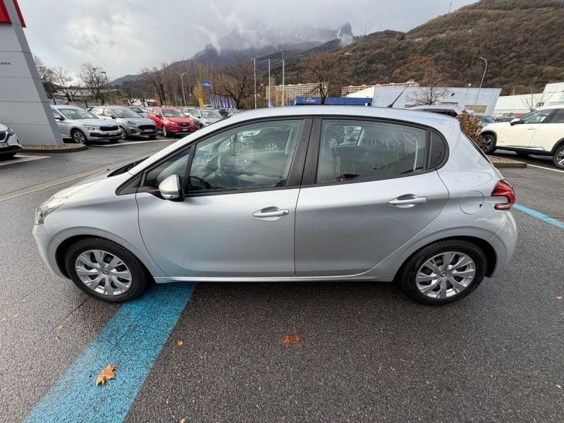 Photo 8 de l’annonce de PEUGEOT 208 d’occasion à vendre à GRENOBLE