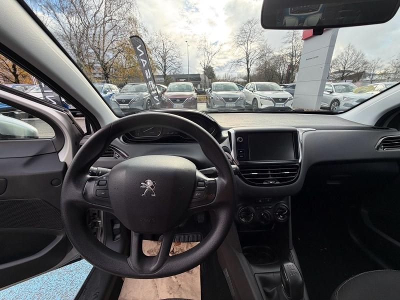 Photo 12 de l’annonce de PEUGEOT 208 d’occasion à vendre à GRENOBLE