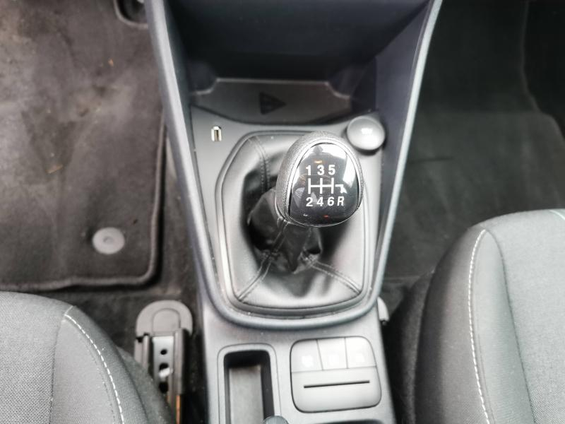 Photo 13 de l’annonce de FORD Fiesta d’occasion à vendre à LA VALETTE