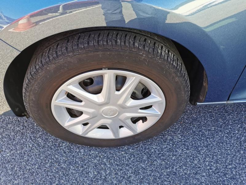 Photo 18 de l’annonce de FORD Fiesta d’occasion à vendre à LA VALETTE