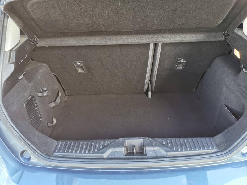 Photo 20 de l’annonce de FORD Fiesta d’occasion à vendre à LA VALETTE