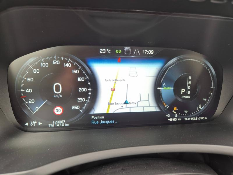 Photo 13 de l’annonce de VOLVO XC90 d’occasion à vendre à AVIGNON