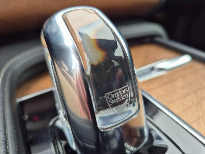 Photo 19 de l’annonce de VOLVO XC90 d’occasion à vendre à AVIGNON