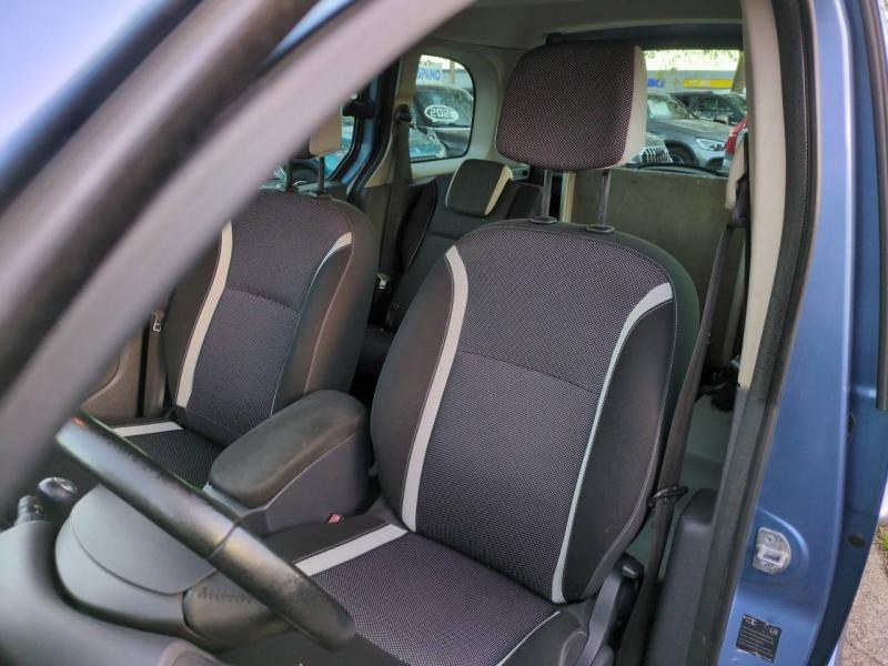 Photo 12 de l’annonce de RENAULT Kangoo d’occasion à vendre à NÎMES