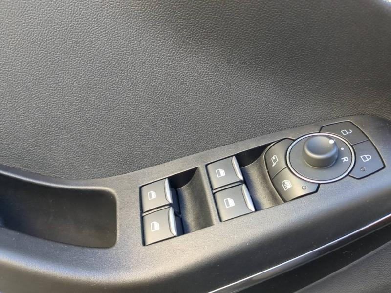 Photo 16 de l’annonce de FORD Puma d’occasion à vendre à CARPENTRAS