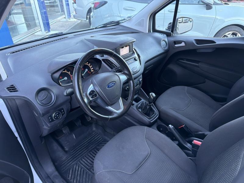 Photo 8 de l’annonce de FORD Transit Courier VUL d’occasion à vendre à VITROLLES