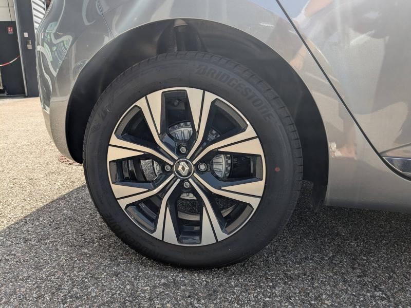 Photo 10 de l’annonce de RENAULT Clio d’occasion à vendre à THONON