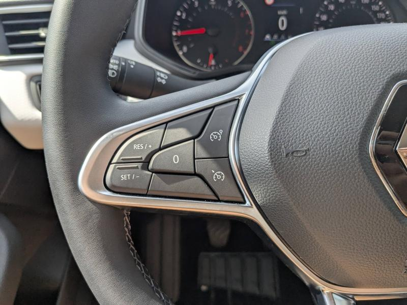 Photo 13 de l’annonce de RENAULT Clio d’occasion à vendre à THONON