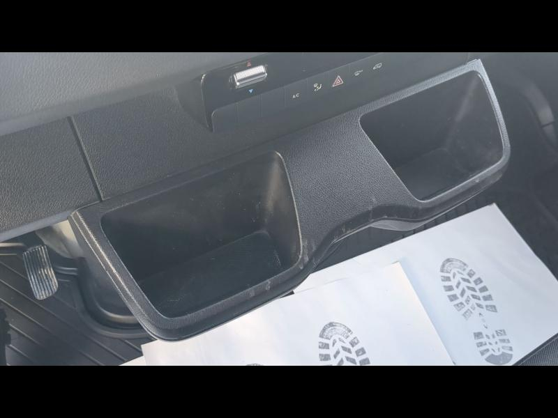 Photo 17 de l’annonce de MERCEDES-BENZ Sprinter Fg VUL d’occasion à vendre à NÎMES