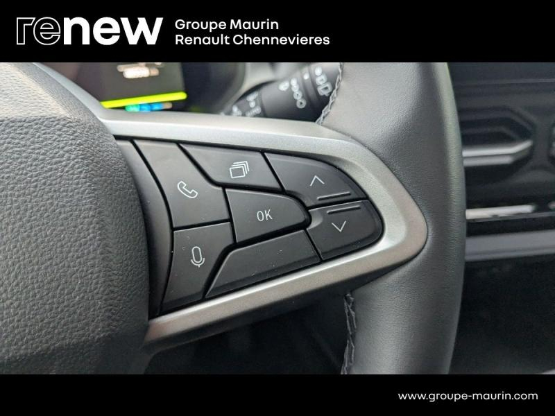 Photo 13 de l’annonce de DACIA  d’occasion à vendre à CHENNEVIÈRES-SUR-MARNE