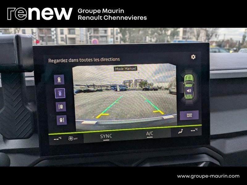 Photo 18 de l’annonce de DACIA  d’occasion à vendre à CHENNEVIÈRES-SUR-MARNE