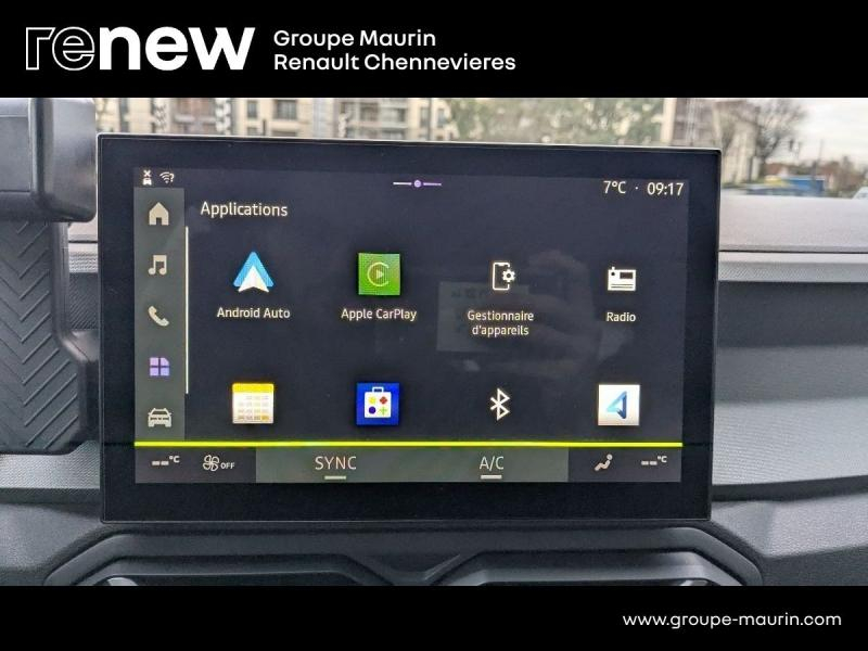 Photo 20 de l’annonce de DACIA  d’occasion à vendre à CHENNEVIÈRES-SUR-MARNE