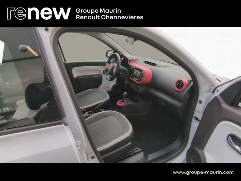 Photo 12 de l’annonce de RENAULT Twingo d’occasion à vendre à CHENNEVIÈRES-SUR-MARNE